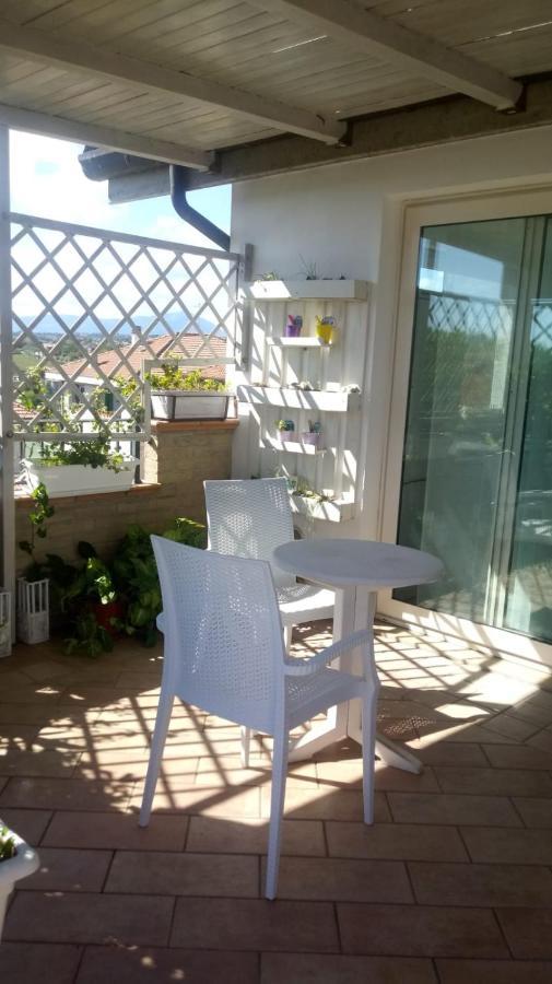 Hôtel Il Cielo In Una Stanza à Giulianova Extérieur photo