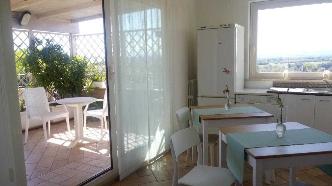 Hôtel Il Cielo In Una Stanza à Giulianova Extérieur photo